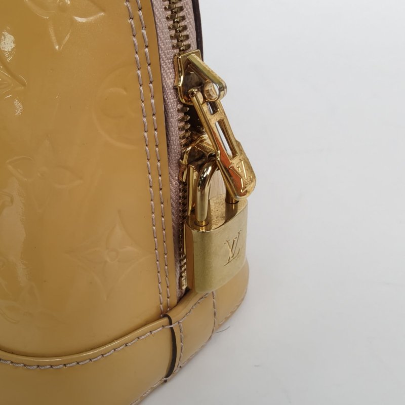 LOUIS VUITTON ALMA貝殼包BB23.5黃色漆皮2013肩背包-4