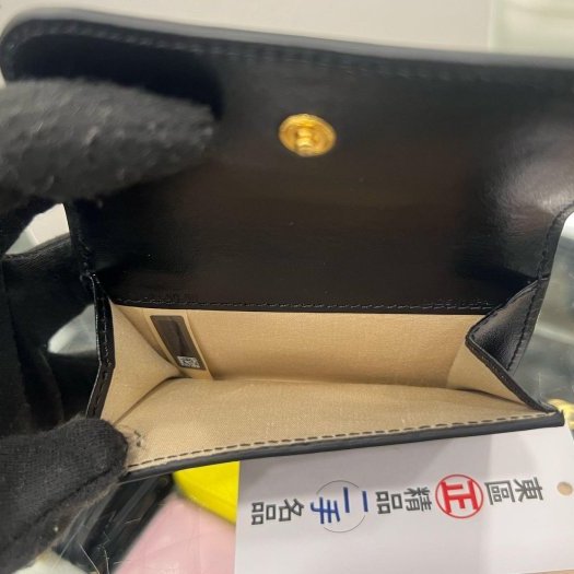 東區正精品㊣CHLOE 黑色金C字三折釦子零錢袋短夾 RZ5478-2