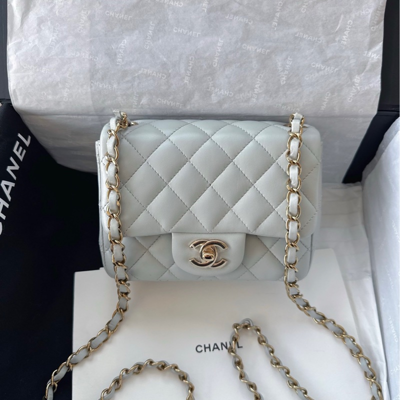 【配件:盒子、防塵袋 💕 】Chanel 23S cf 方胖子 灰藍色 霧霾藍 金扣 羊皮 手提 單肩 斜挎-0