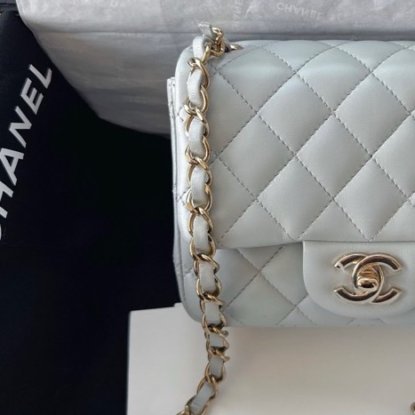 【配件:盒子、防塵袋 💕 】Chanel 23S cf 方胖子 灰藍色 霧霾藍 金扣 羊皮 手提 單肩 斜挎-2