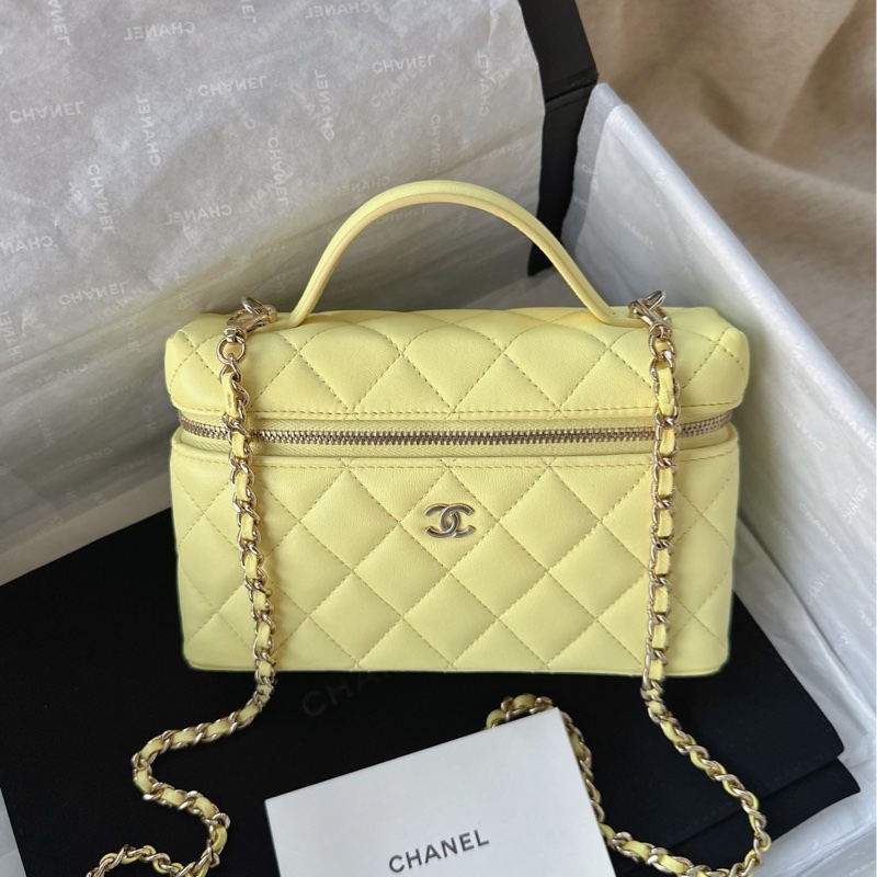 【 配件:盒子、防塵袋 💕】 Chanel 25C lp 飯盒包 黃色 淺黃色 淡黃色 小雞黃 羊皮 手提 單肩 斜挎-0