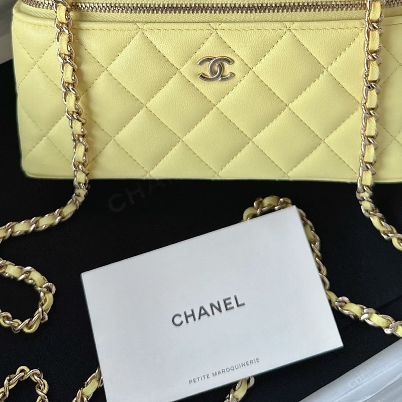 【 配件:盒子、防塵袋 💕】 Chanel 25C lp 飯盒包 黃色 淺黃色 淡黃色 小雞黃 羊皮 手提 單肩 斜挎-4
