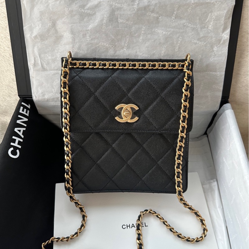 【配件：包裝盒 防塵袋 💕 】Chanel 23A 斜挎包 黑金 黑色 金扣 荔枝牛皮 手提 單肩 斜挎-0