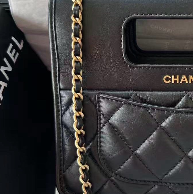 【配件：盒子、防塵袋 💕 】Chanel 23S 公文包 小號 黑金 黑色 金扣 牛皮 手提 單肩 腋下 斜挎-3