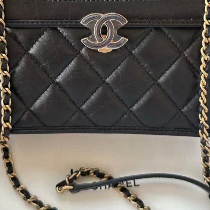 【配件：盒子、防塵袋 💕 】Chanel 23S 公文包 小號 黑金 黑色 金扣 牛皮 手提 單肩 腋下 斜挎-4