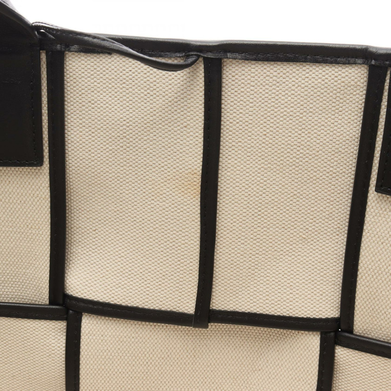 BOTTEGA VENETA Arco Maxi Intrecciato 手提包，帆布皮革，白色/黑色，二手-4