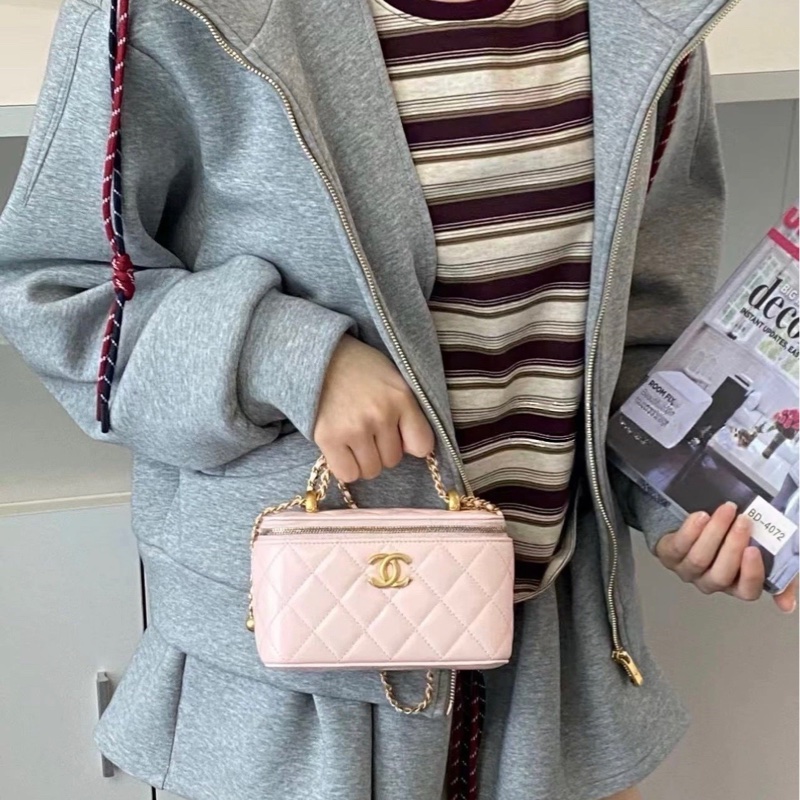 【配件：盒子、防塵袋、說明書 💕 全新】Chanel 25S 雙金球 長盒子 盒子包 化妝包 粉色 櫻花粉 金扣 牛皮 肩帶可調節 手提 單肩 斜挎-4