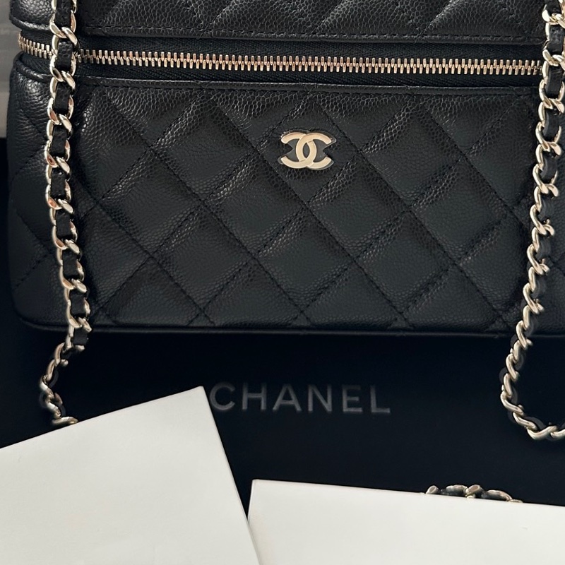 【配件:盒子、防塵袋、小票 💕 】Chanel 25b lp 飯盒包 盒子包 雙C小logo 黑金 黑色 金扣 肩帶可拆卸 荔枝牛皮 手提 單肩 斜挎-2