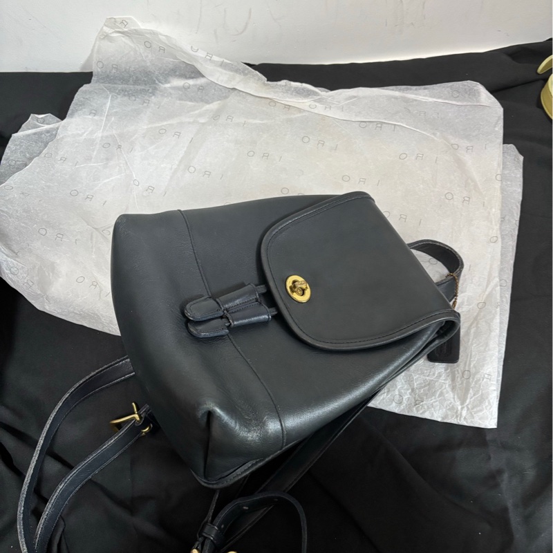 old coach 深藏藍色mini雙肩包-1