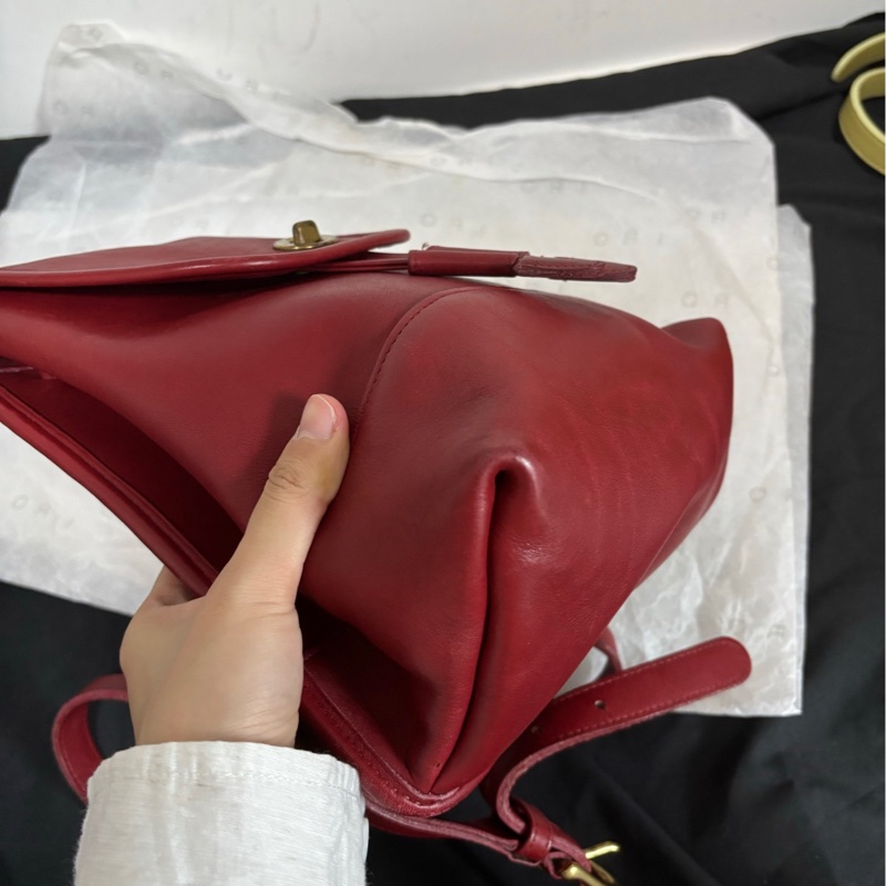 old coach 紅色mini雙肩包-4