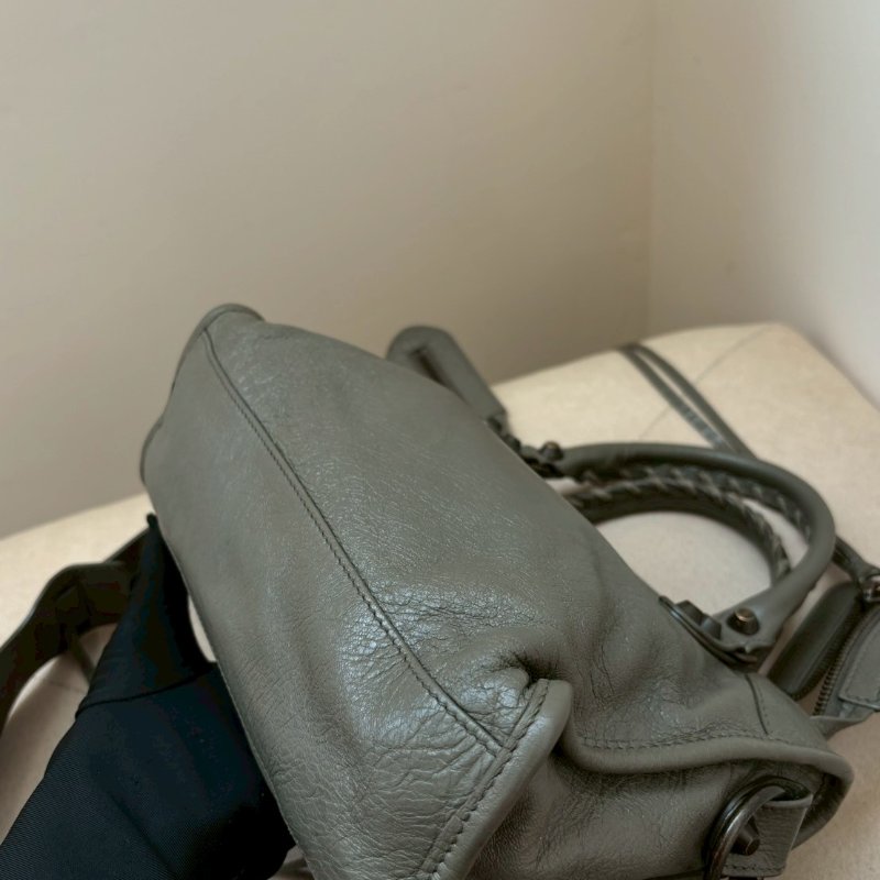 🏷Balenciaga 迷你機車包-4