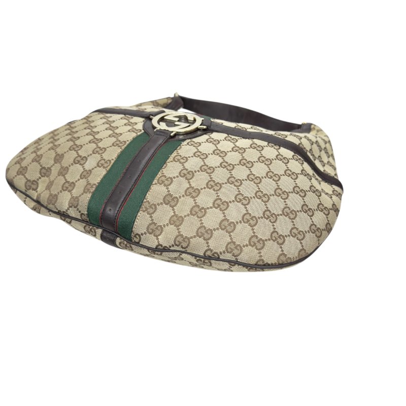 GUCCI GG 肩背包-9