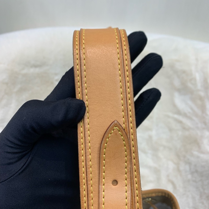 LV 黑三彩水桶 川上隆第一版 （XC115)-40