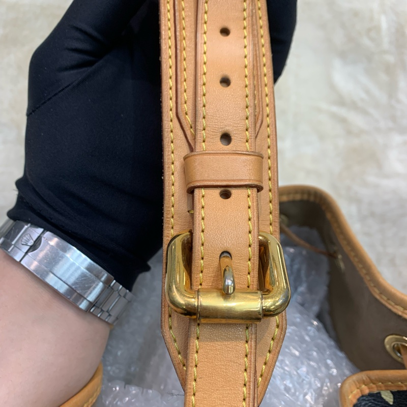 LV 黑三彩水桶 川上隆第一版 （XC115)-53