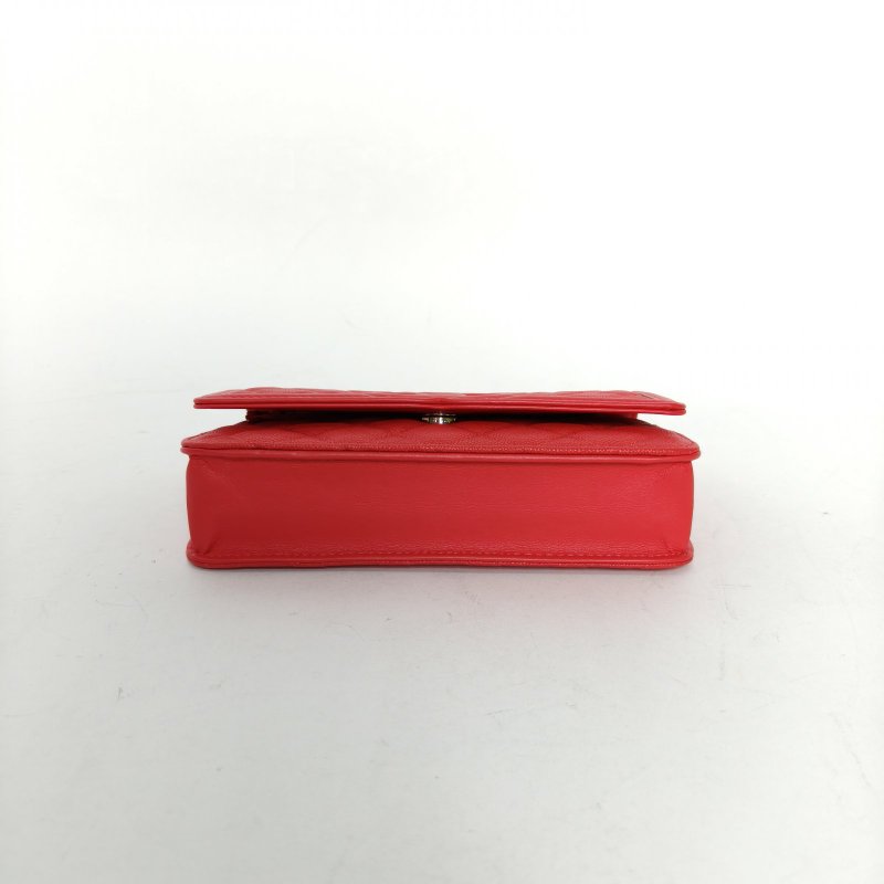 CHANEL VanityCaseWOC19紅色荔枝牛皮29開金扣雙C大LOGO菱格紋肩背包-4