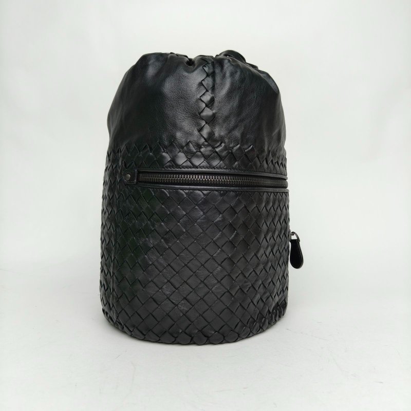 BOTTEGA VENETA 黑色羊皮鎢鋼扣經典編織水桶包肩背包-3