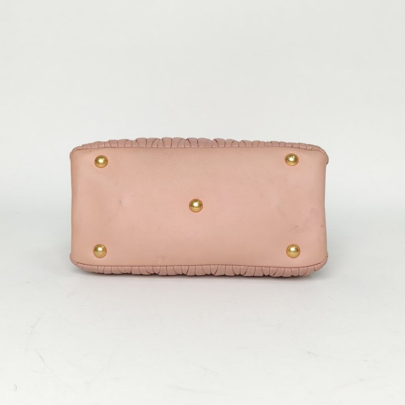 MIU MIU 粉色羊皮金扣matelasse褶皺手提單肩包肩背包-4