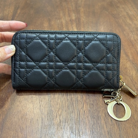 Dior 黑羊皮lady Dior 4卡中夾