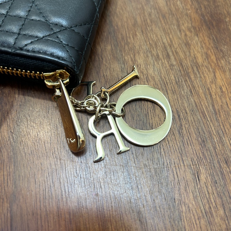 Dior 黑羊皮lady Dior 4卡中夾-5