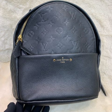 LV 黑色老花全皮背包 （XC054)