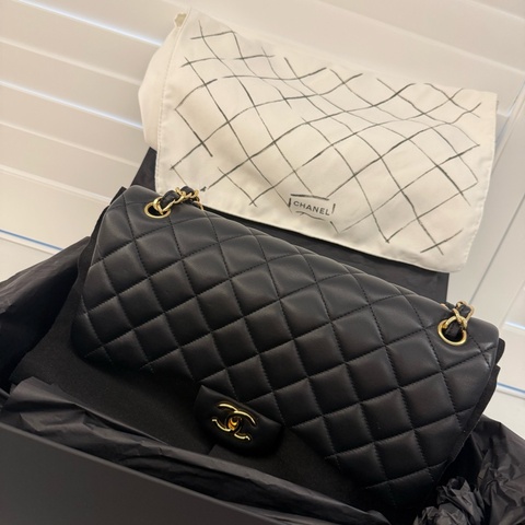 Chanel  Jumbo羊皮黑金口蓋包 有卡 包裝完整