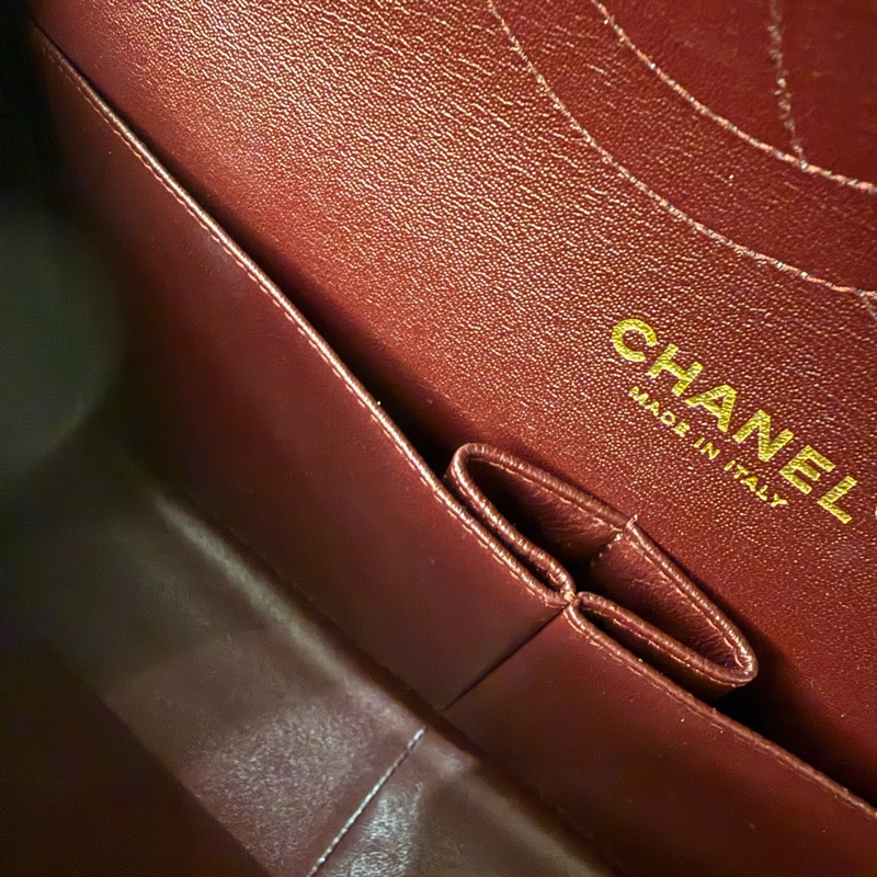 Chanel  Jumbo羊皮黑金口蓋包 有卡 包裝完整-3