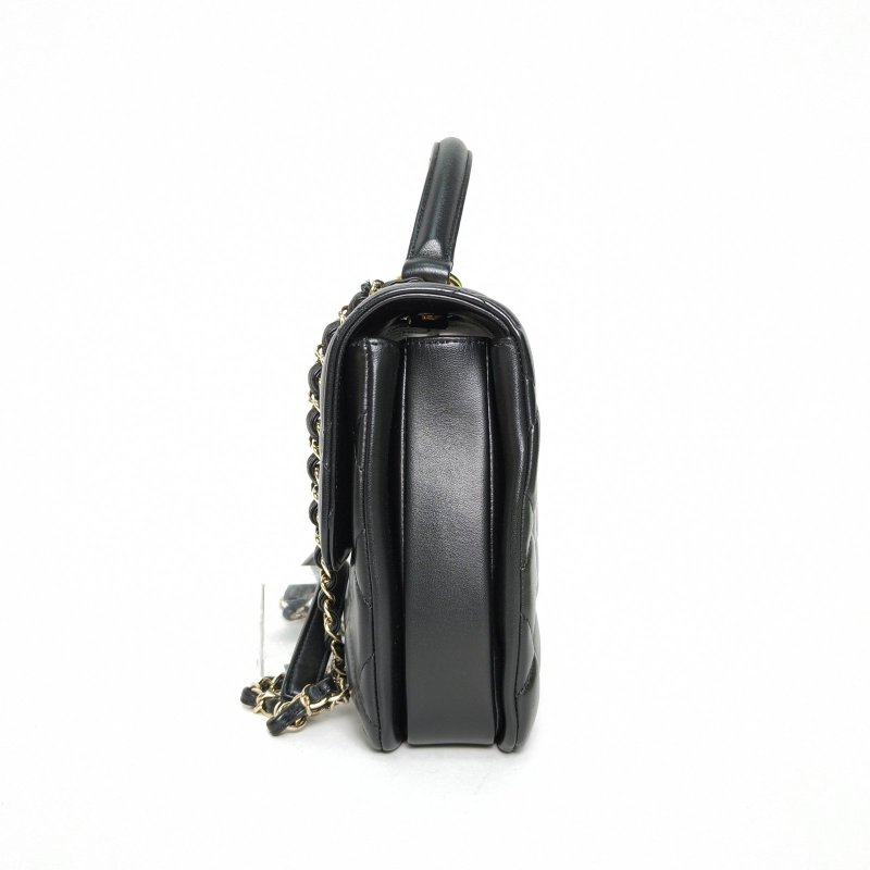 CHANEL TrendyCC手提風琴包中號30黑色羊皮24開淺金扣肩背包-3