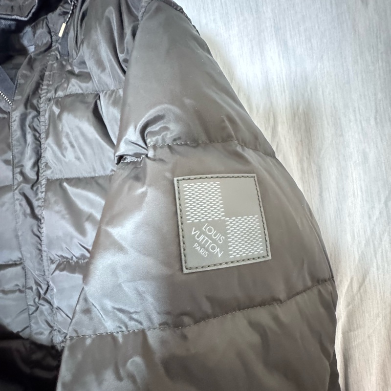 LV Damier Graphite 雙面連帽羽絨服 男/女可穿-25