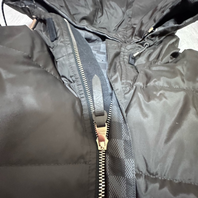 LV Damier Graphite 雙面連帽羽絨服 男/女可穿-30