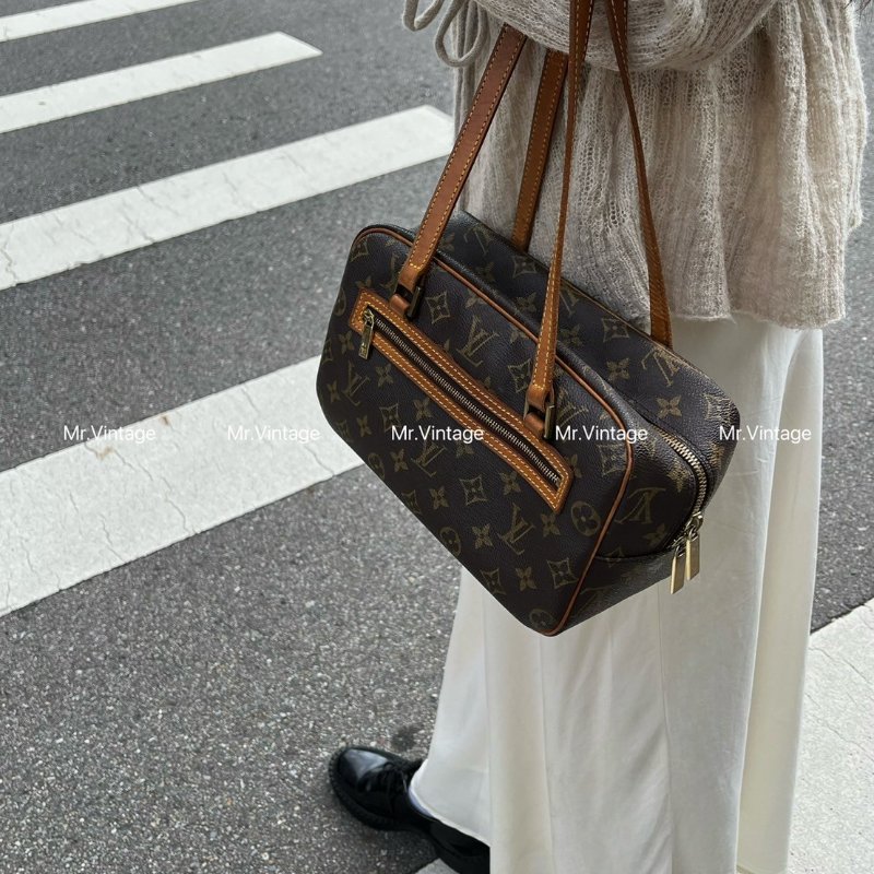 🏷Louis vuitton開口笑-1