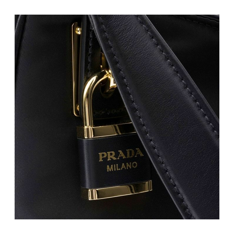 PRADA Emme 大號尼龍與皮革肩背包 1BC232 V ODO 2C8Q F0002-4