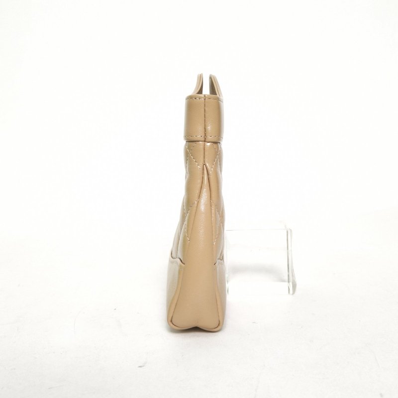 CHANEL 31BagNano橫版20.5奶茶色羊皮鐳射標淺金扣肩背包-1