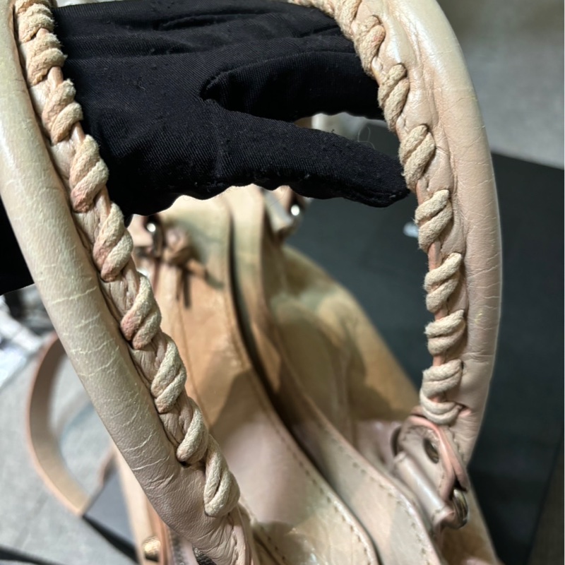 🏷Balenciaga 機車包/寶寶粉-26