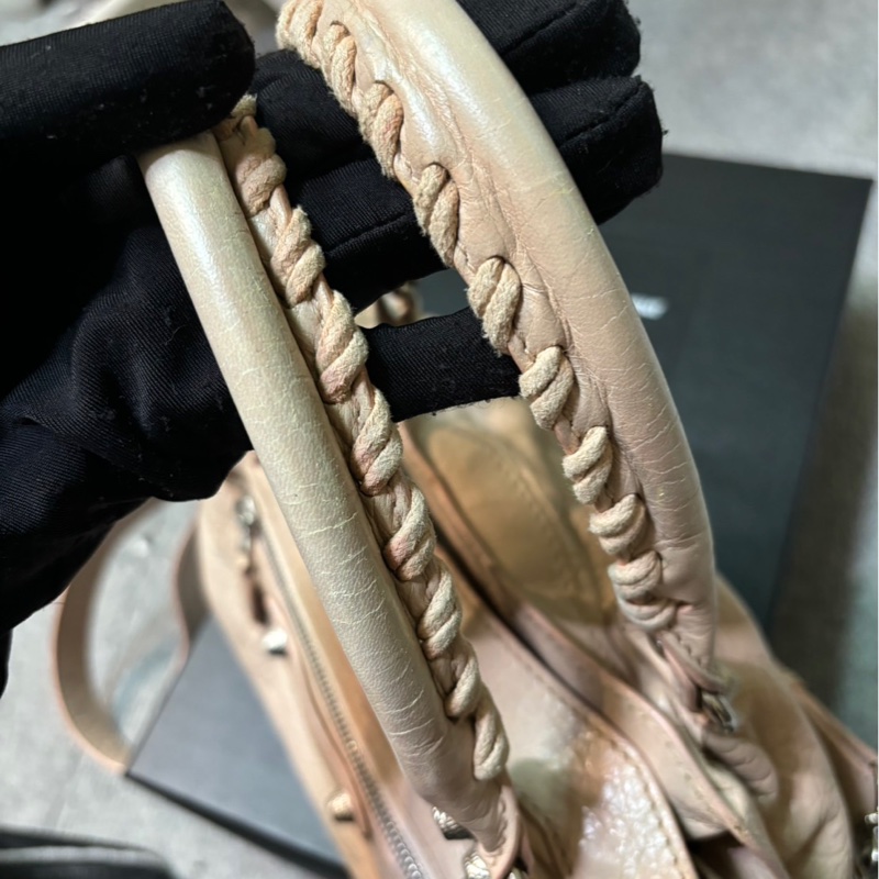 🏷Balenciaga 機車包/寶寶粉-32