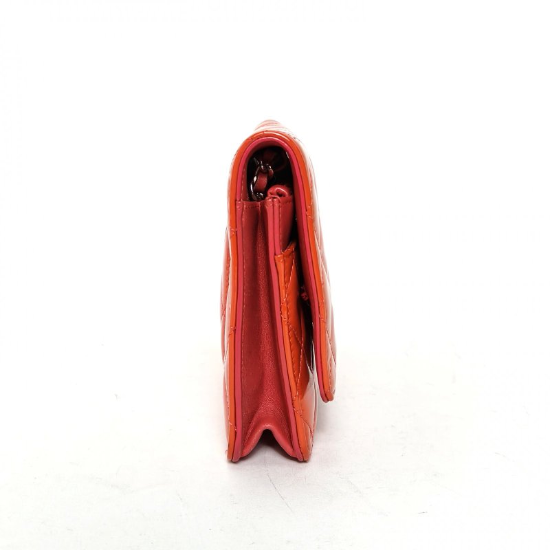 CHANEL CFWOC19紅色漆皮17開粉扣肩背包-3