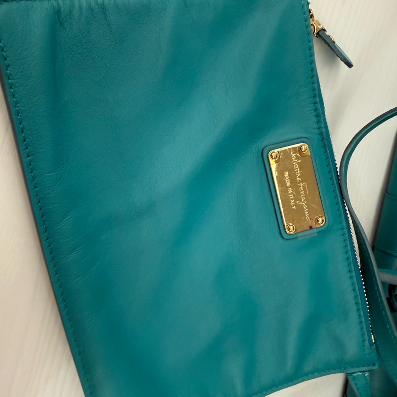 Salvatore Ferragamo孔雀綠手提肩揹兩用包-4