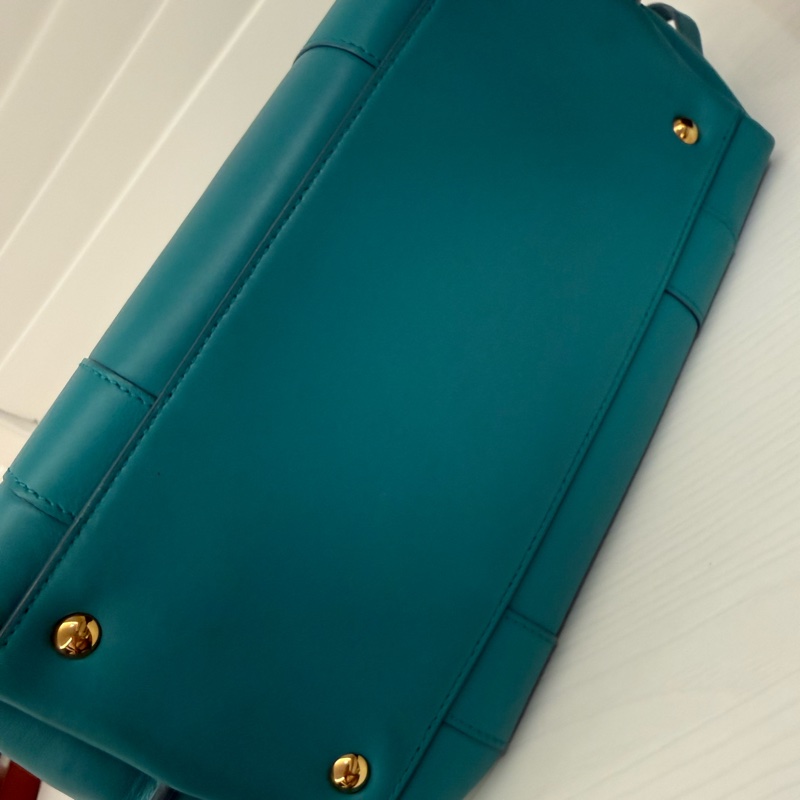 Salvatore Ferragamo孔雀綠手提肩揹兩用包-8