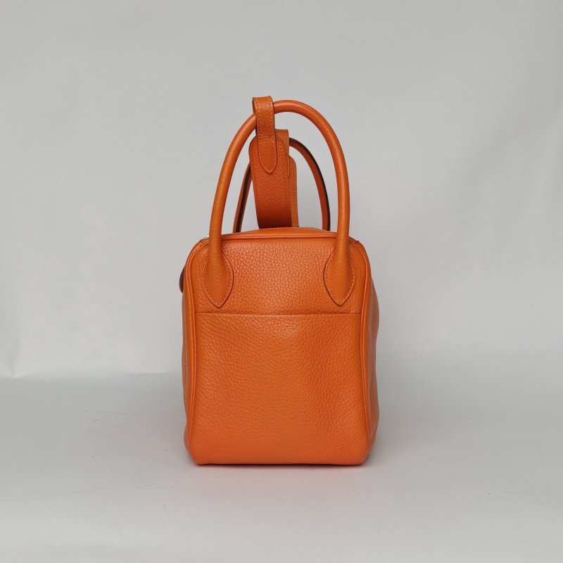 HERMES Lindy3093愛馬仕橙TC皮框O金扣肩背包-1