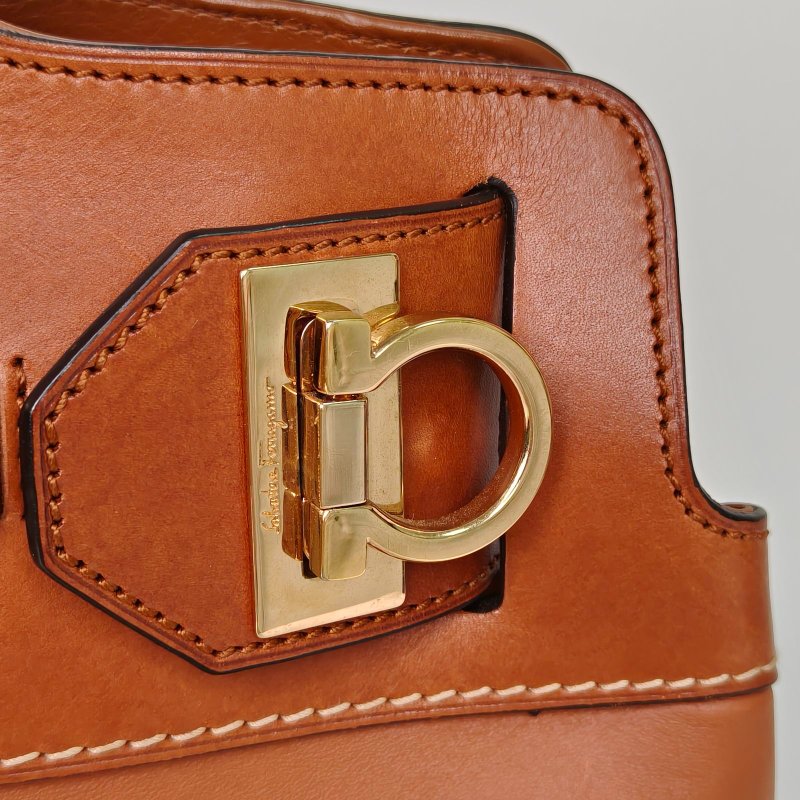 Salvatore Ferragamo 棕色牛皮金扣中古菲拉格慕經典馬蹄扣托特包手提包配可拆卸肩帶肩背包-4
