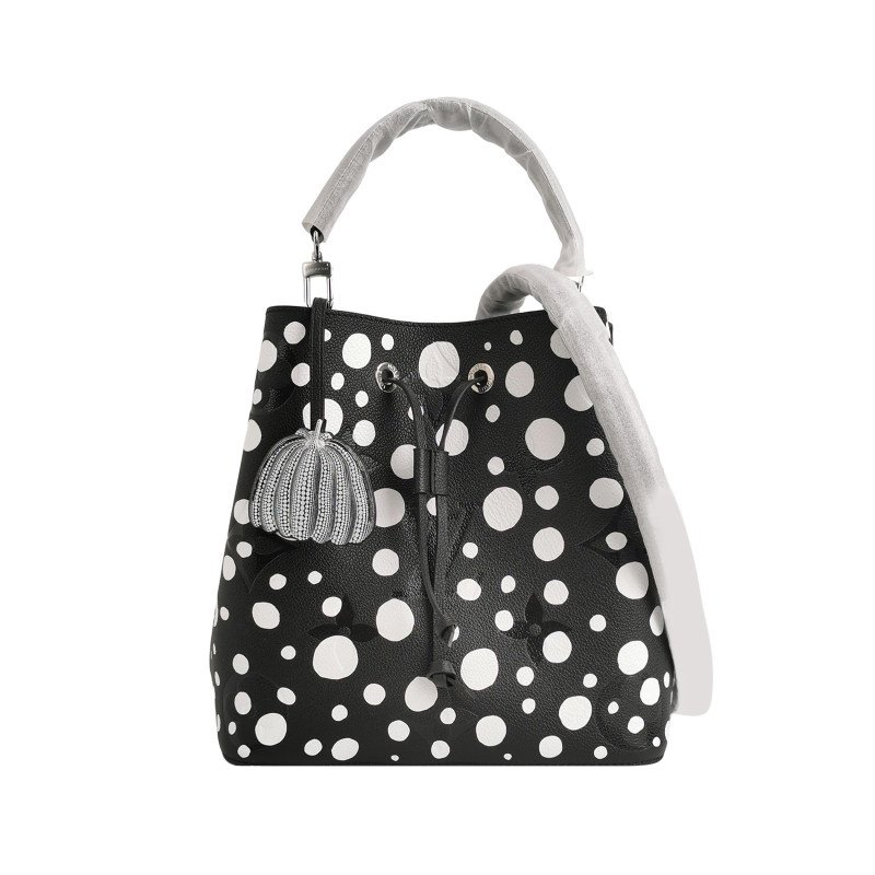 Louis Vuitton (LV) Yayoi Kusama聯名款NEONOE中號牛皮壓紋老花抽繩單肩包 芯片款-0