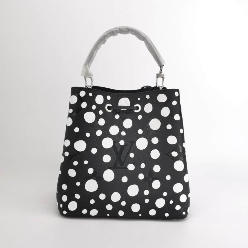 Louis Vuitton (LV) Yayoi Kusama聯名款NEONOE中號牛皮壓紋老花抽繩單肩包 芯片款-4