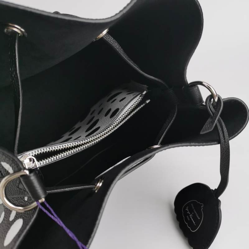 Louis Vuitton (LV) Yayoi Kusama聯名款NEONOE中號牛皮壓紋老花抽繩單肩包 芯片款-6