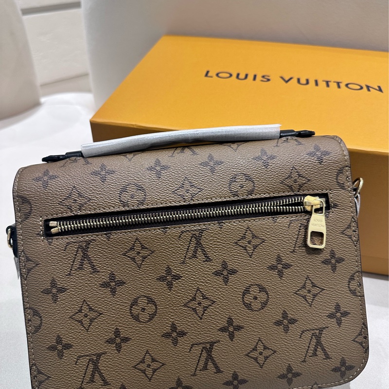 LV LOUIS VUITTON Pochette Metis 拼色老花翻蓋腋下包郵差包 塗層帆布拼牛皮飾邊 單肩手提包 花色-1