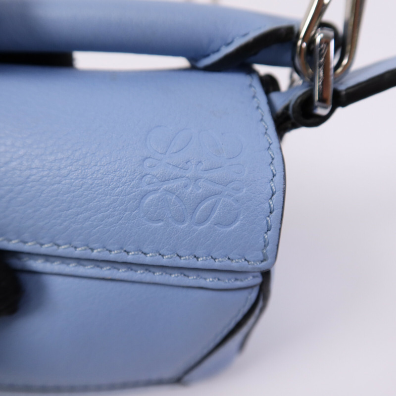 LOEWE 羊皮皮革Nano Puzzle銀扣鏈帶手挽肩背兩用袋-13