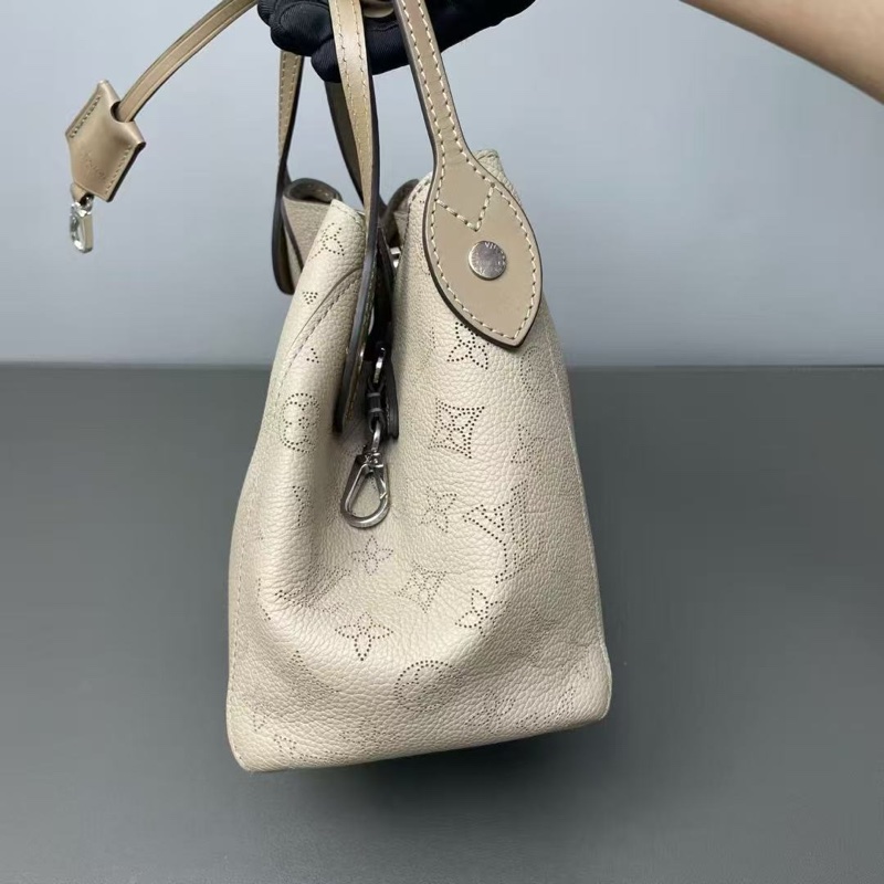 ✨Lv月光女神 米色月光女神 全皮款高價款hina托特 98新配件塵袋-3