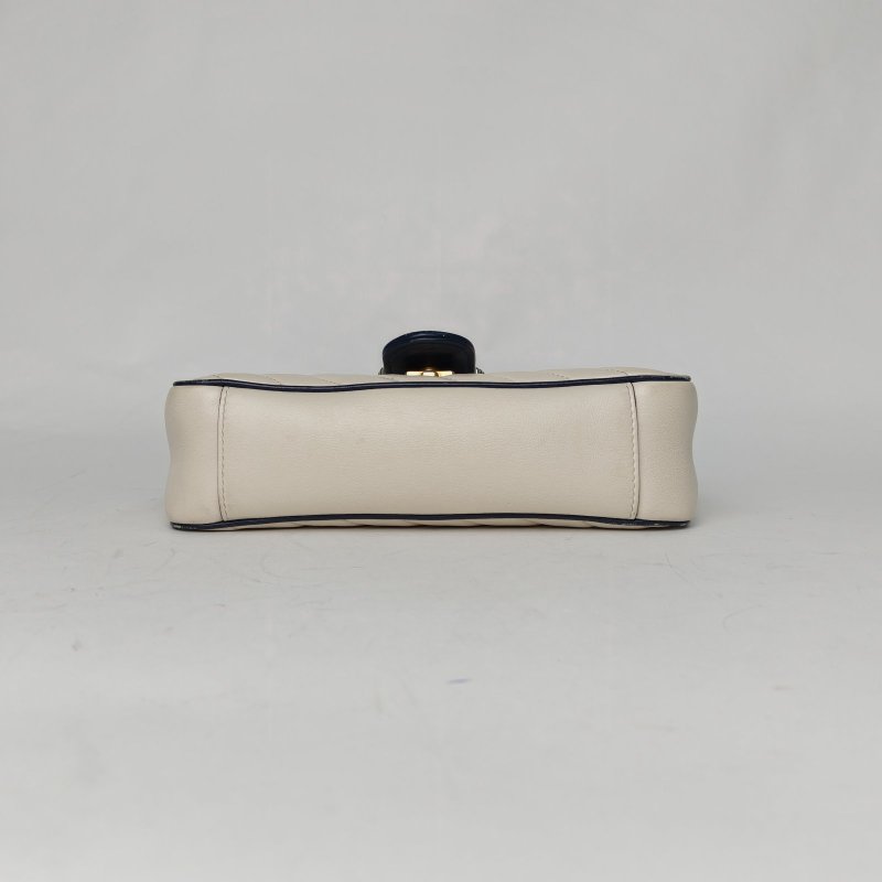 GUCCI GGMarmont肩背包小號26羊角扣拼色牛皮金扣肩背包-4