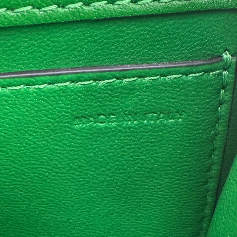 　Valentino Loco East West Hand Bag-3