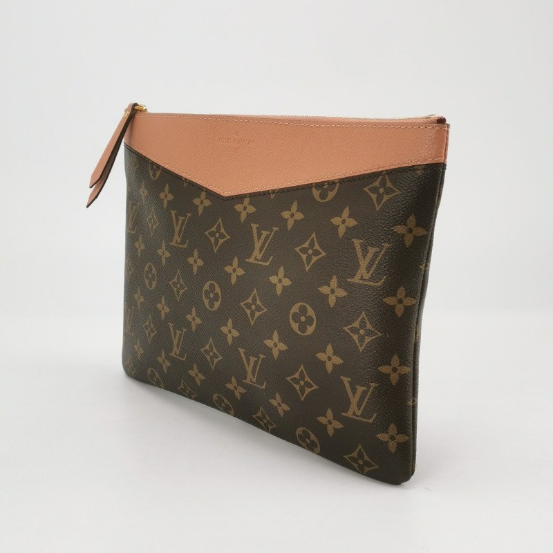 Louis Vuitton(LV)Daily牛皮Monogram印花手拿包芯片款-1