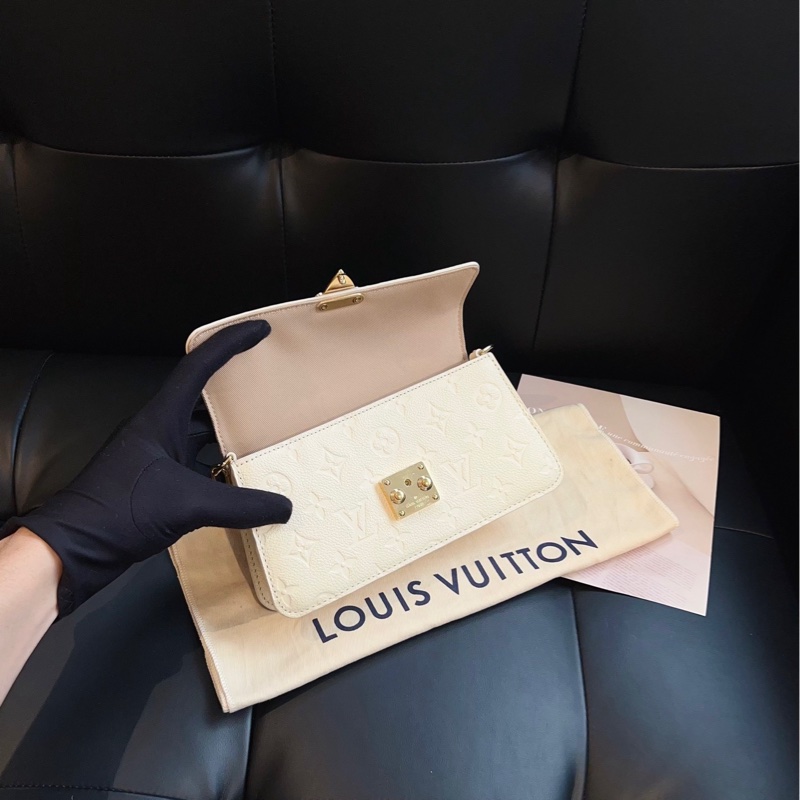 【99新🆕芯片款部分膜 】LV  Wallet On Chain Metis 奶白色 全皮壓花郵差鏈條包 斜挎包-7