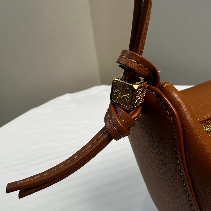 99新 羅意威/Loewe 焦糖色手袋hobo包 經典牛皮革 16x10x18cm-6